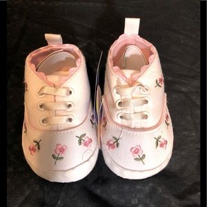 NWT! Valen Sina baby girl sneakers - size 1